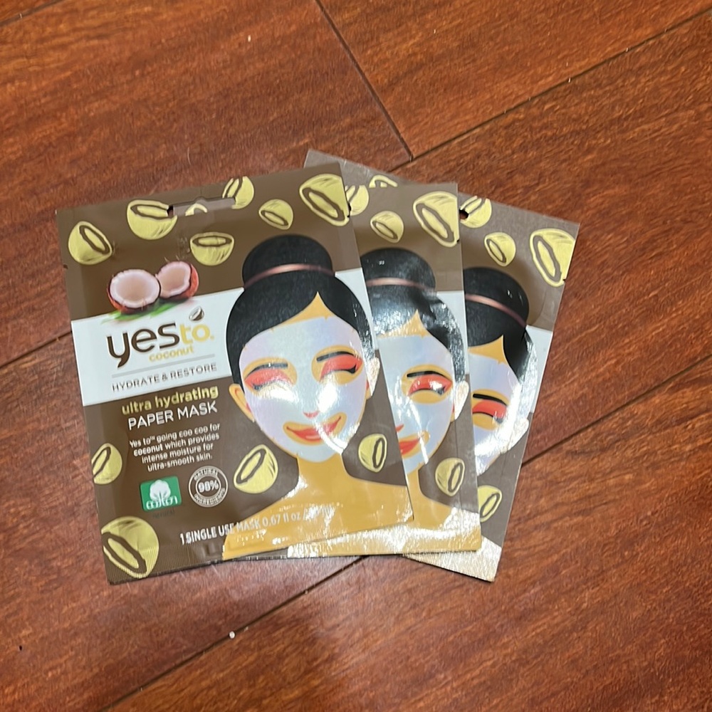 Yesto coconut ultra hydrating paper mask (3)